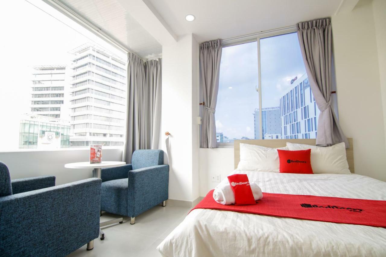 Reddoorz Near Quan Khu 7 Stadium Cidade de Ho Chi Minh Exterior foto