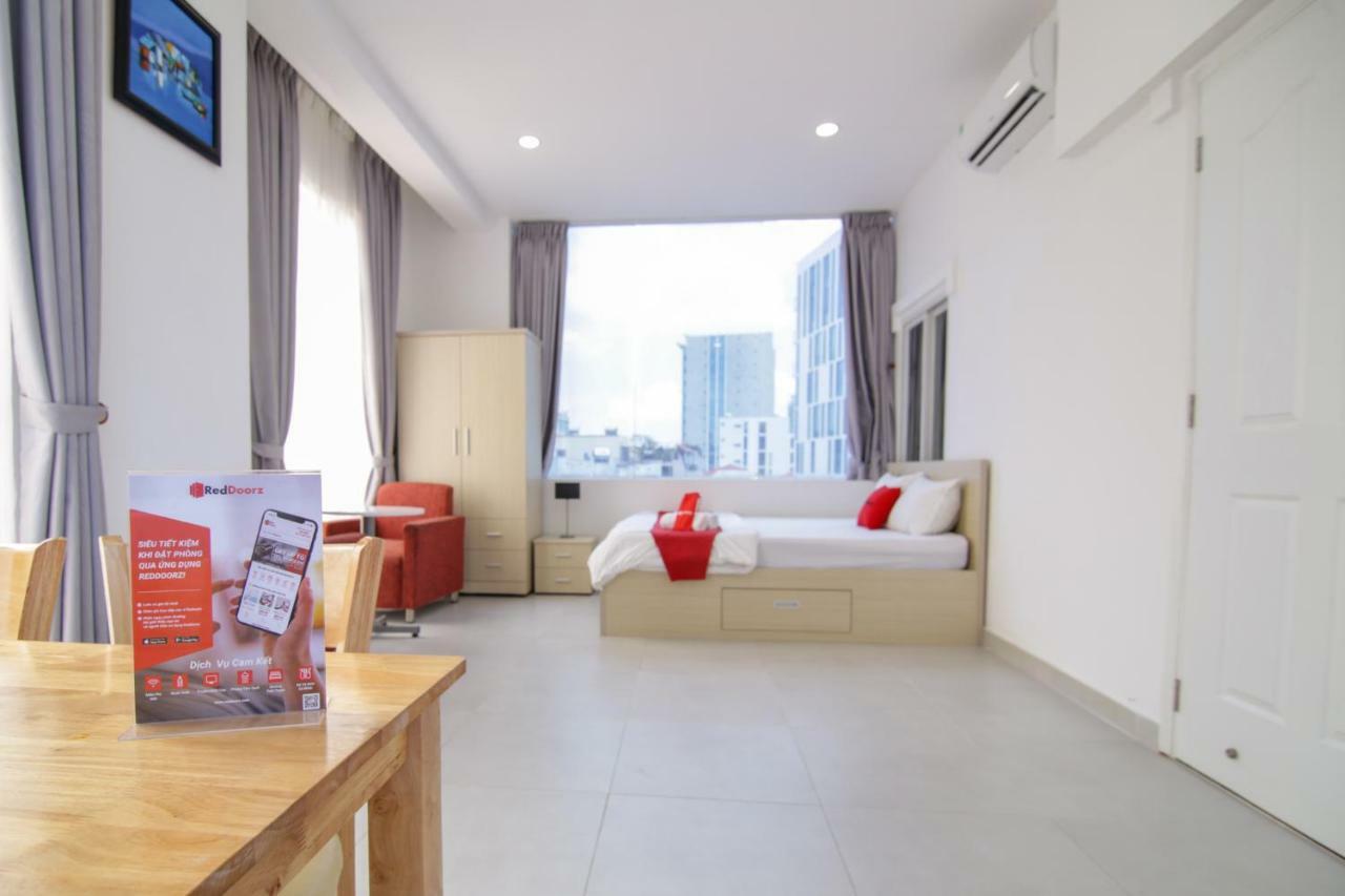 Reddoorz Near Quan Khu 7 Stadium Cidade de Ho Chi Minh Exterior foto