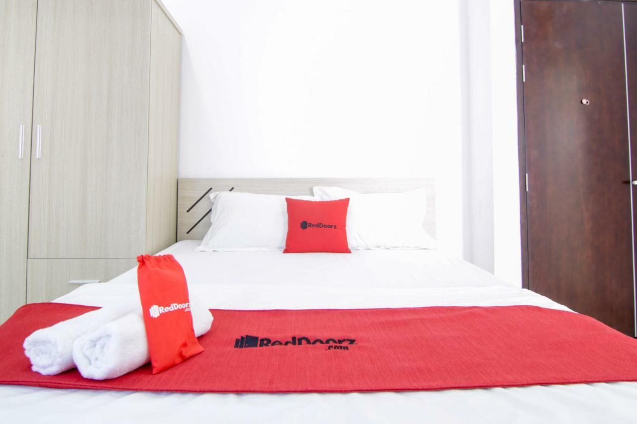Reddoorz Near Quan Khu 7 Stadium Cidade de Ho Chi Minh Exterior foto