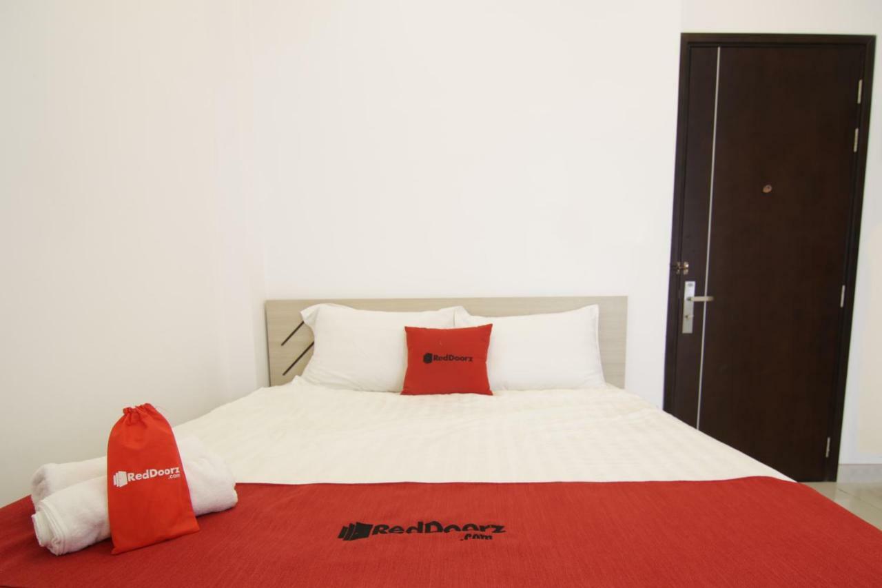 Reddoorz Near Quan Khu 7 Stadium Cidade de Ho Chi Minh Exterior foto