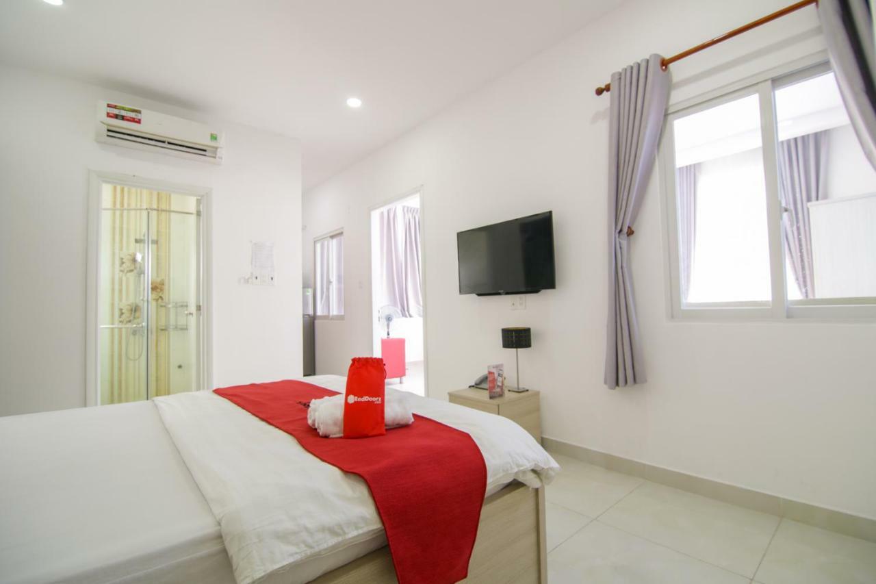 Reddoorz Near Quan Khu 7 Stadium Cidade de Ho Chi Minh Exterior foto