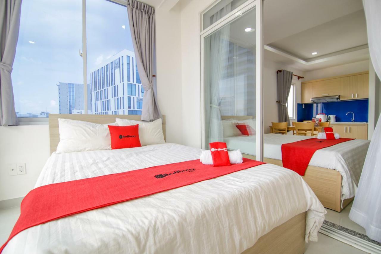 Reddoorz Near Quan Khu 7 Stadium Cidade de Ho Chi Minh Exterior foto