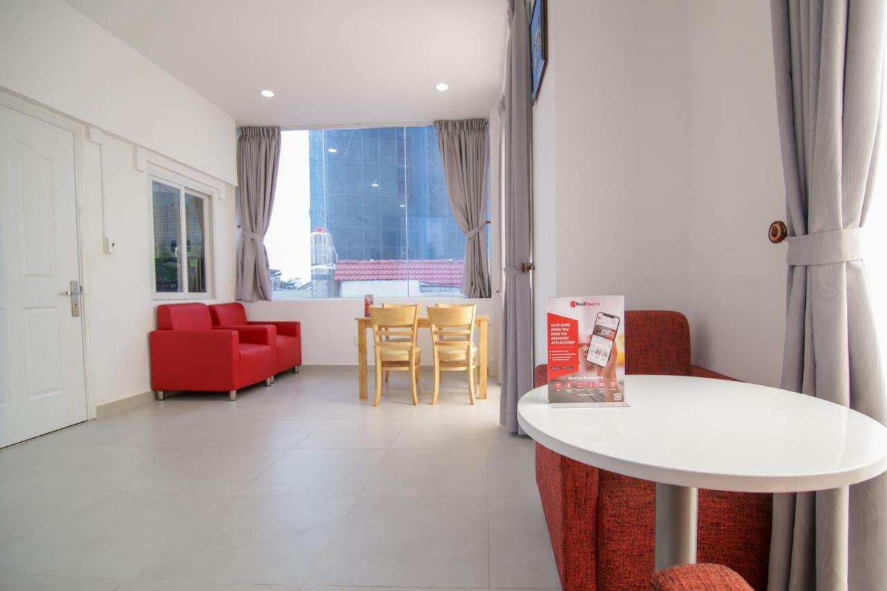 Reddoorz Near Quan Khu 7 Stadium Cidade de Ho Chi Minh Exterior foto