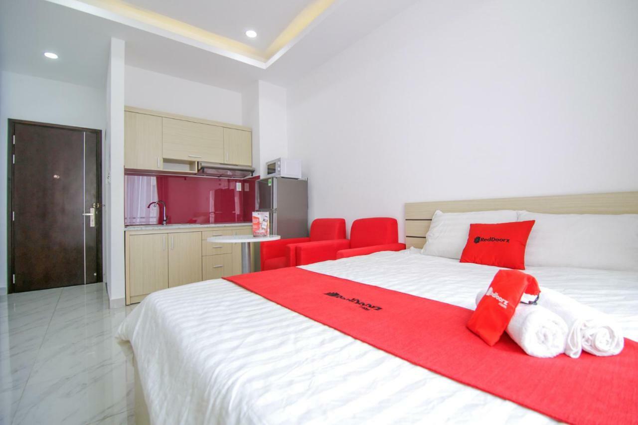 Reddoorz Near Quan Khu 7 Stadium Cidade de Ho Chi Minh Exterior foto